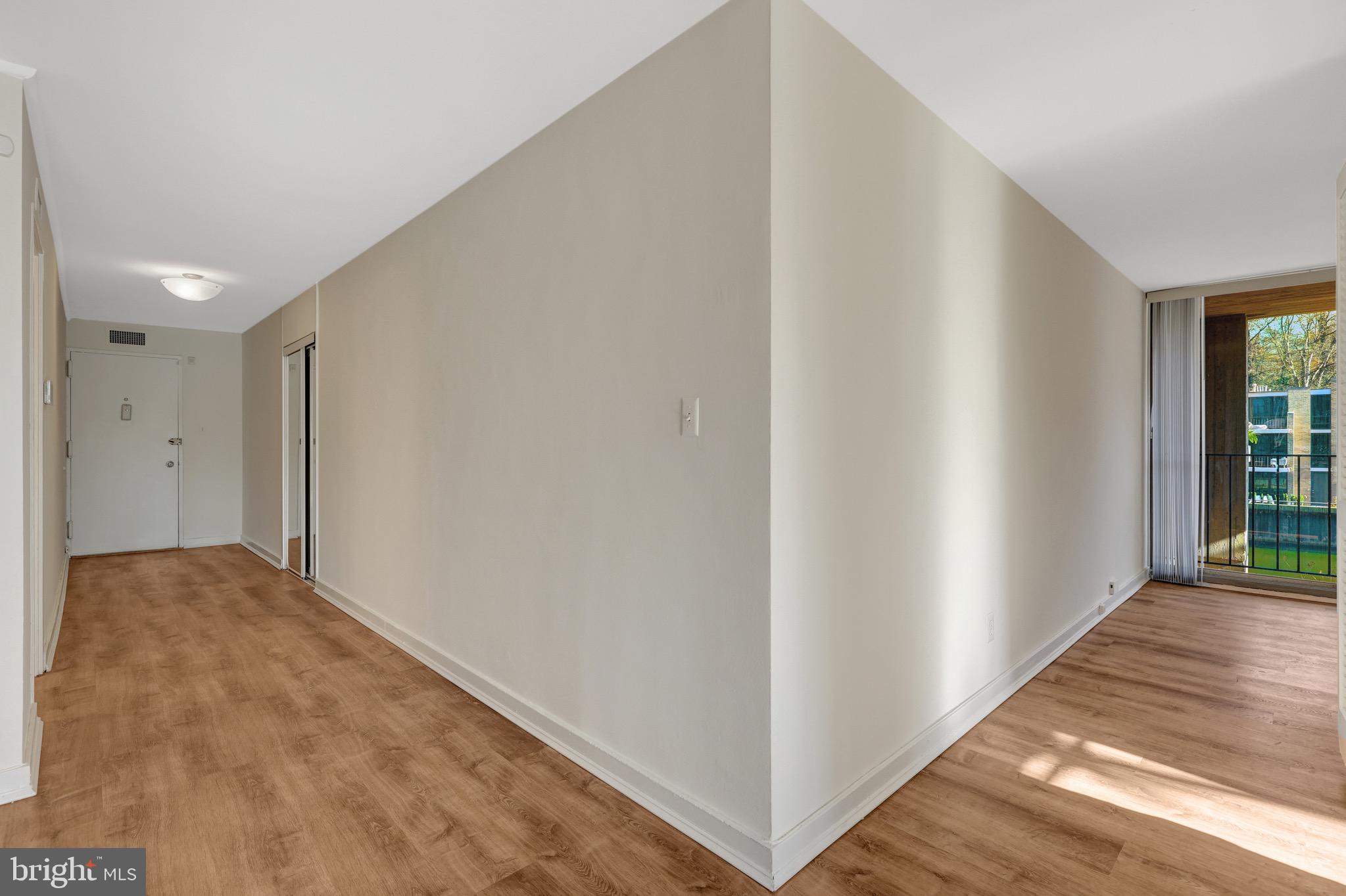 11400 WASHINGTON PLAZA W 103