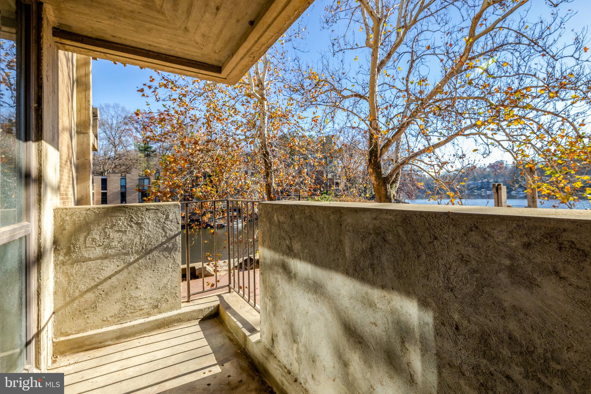 11400 WASHINGTON PLAZA W 103