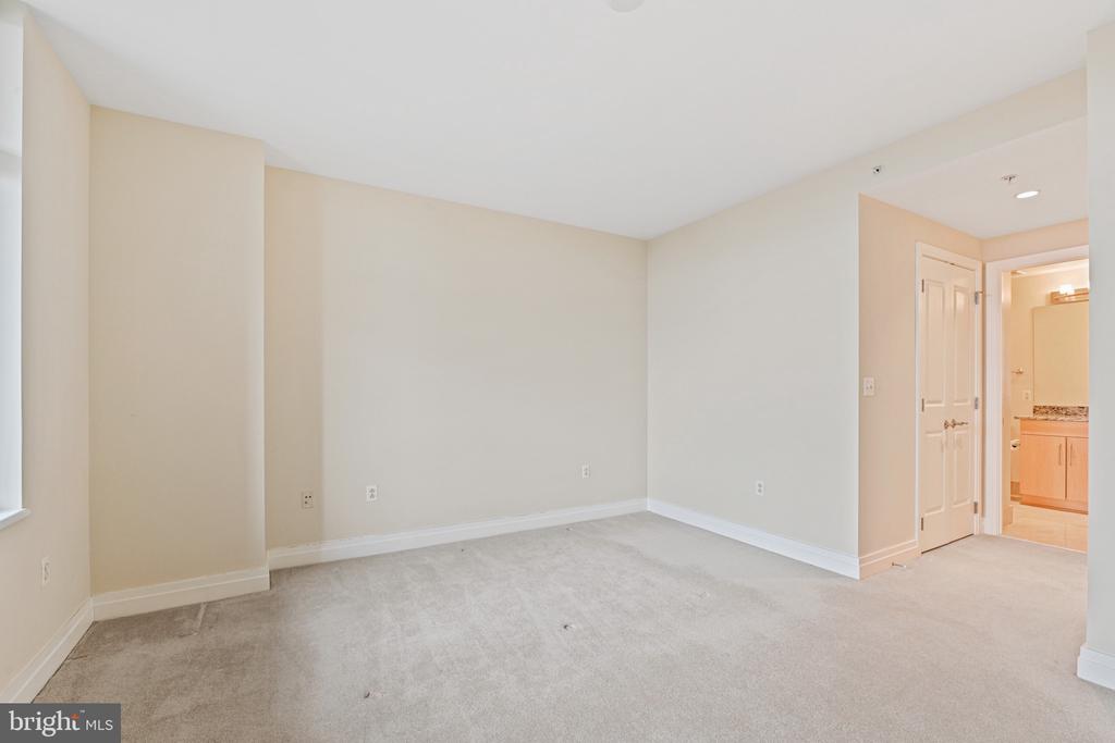 8220 CRESTWOOD HEIGHTS DRIVE 1710