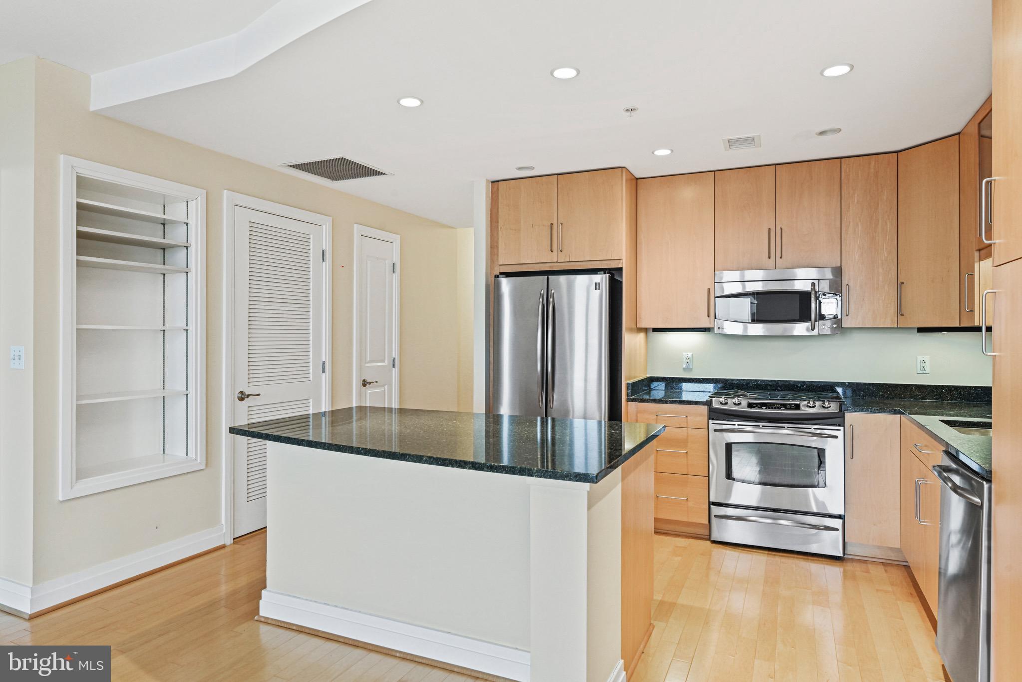 8220 CRESTWOOD HEIGHTS DRIVE 1710