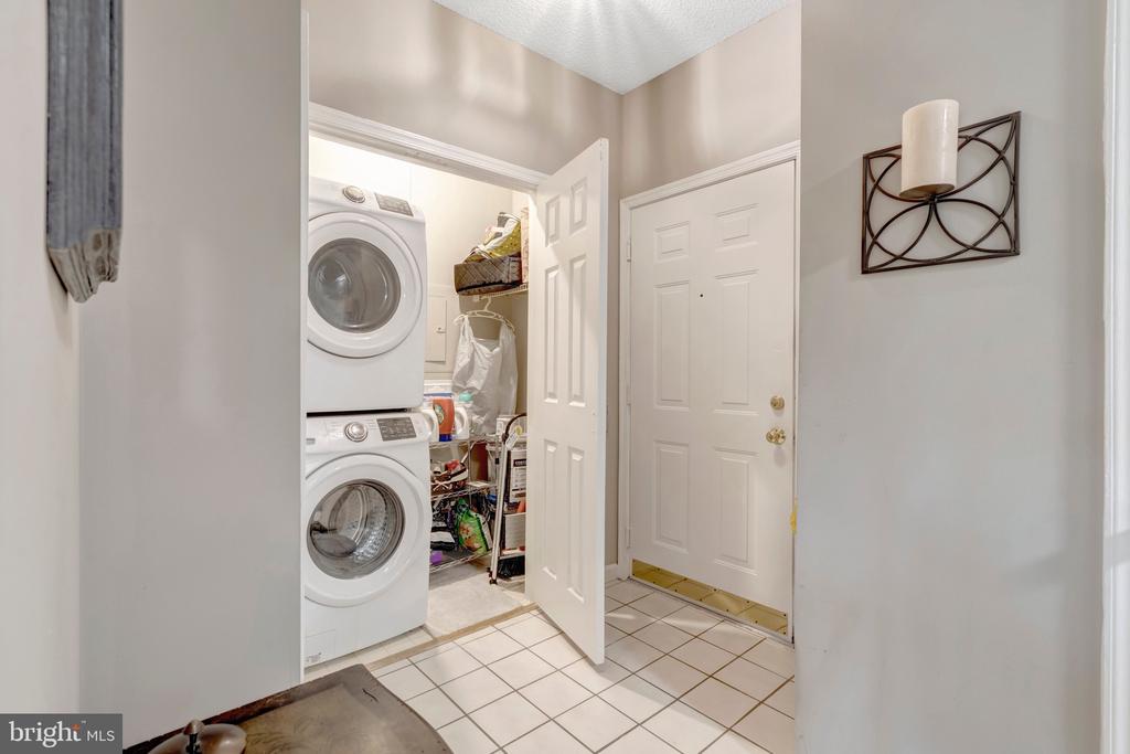 1712 LAKE SHORE CREST DRIVE 14