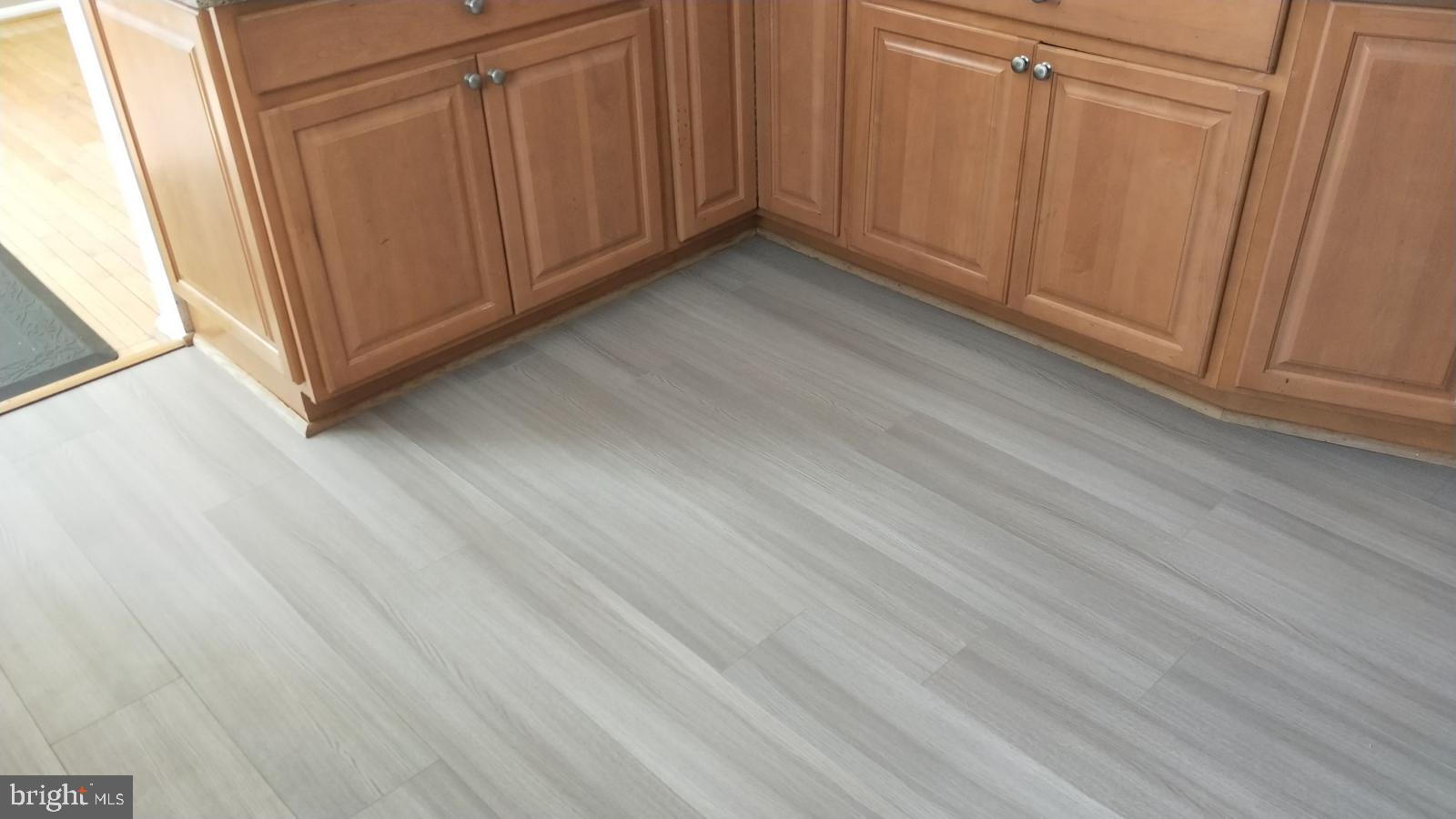 8523 ELECTRIC AVENUE