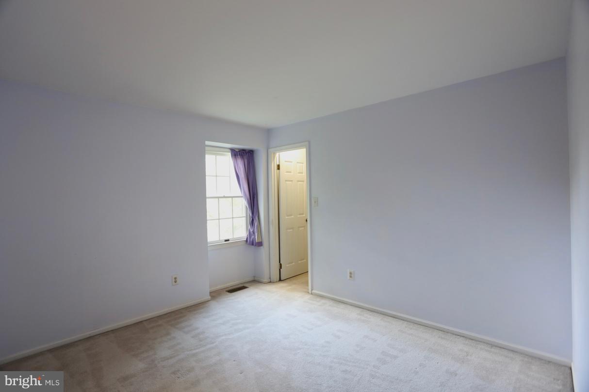 8523 ELECTRIC AVENUE