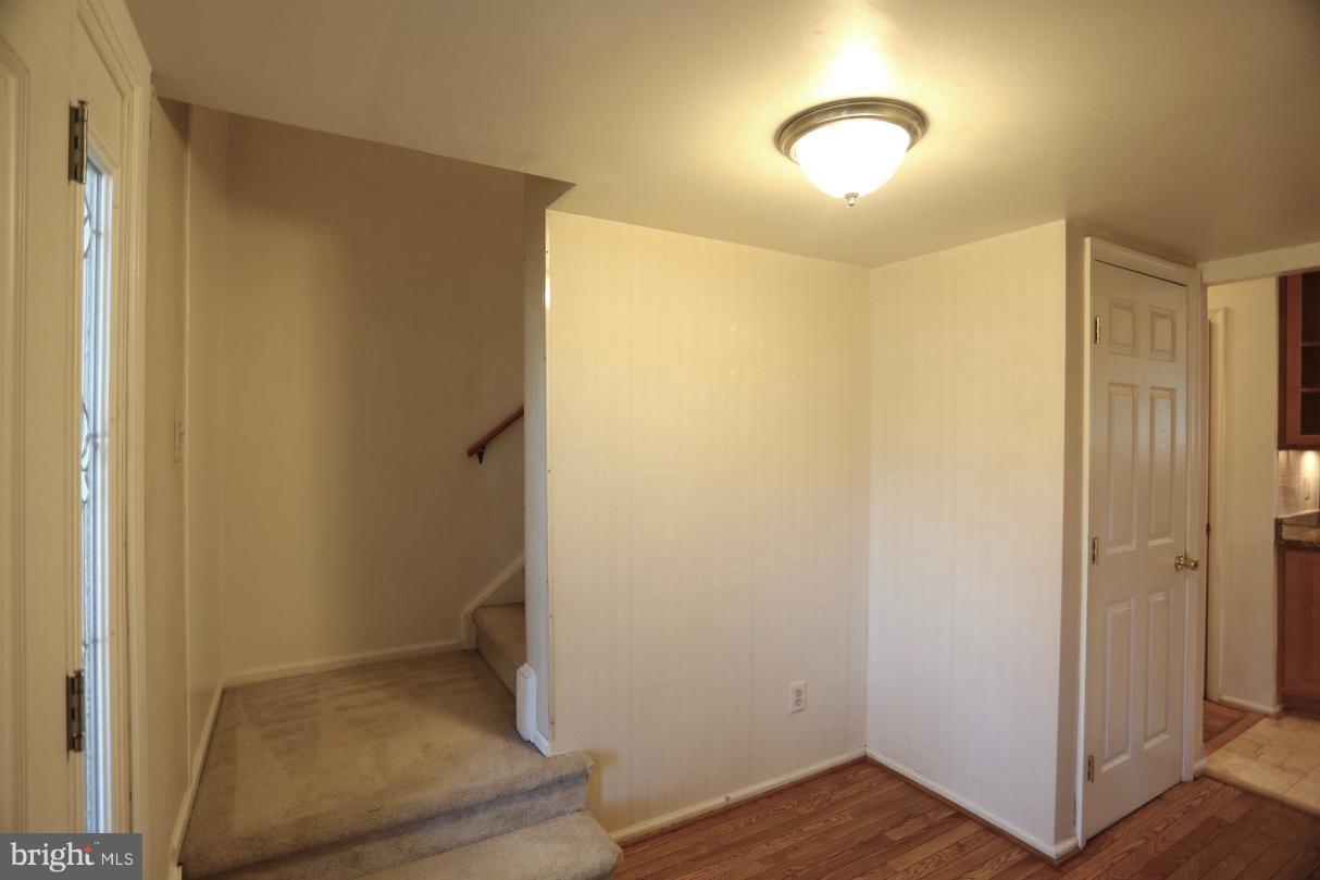 8523 ELECTRIC AVENUE