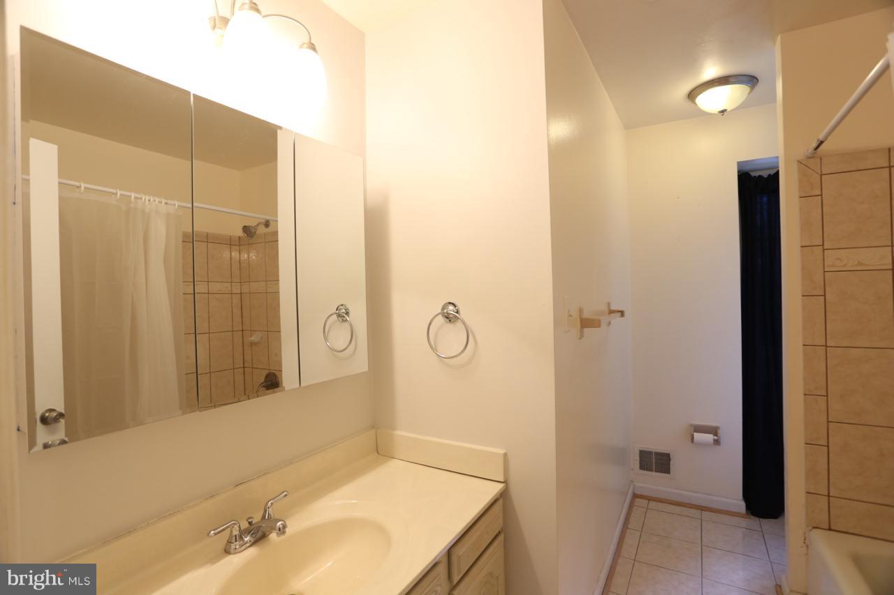 8523 ELECTRIC AVENUE