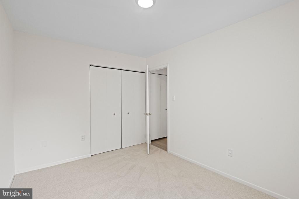 1005 SABER LANE