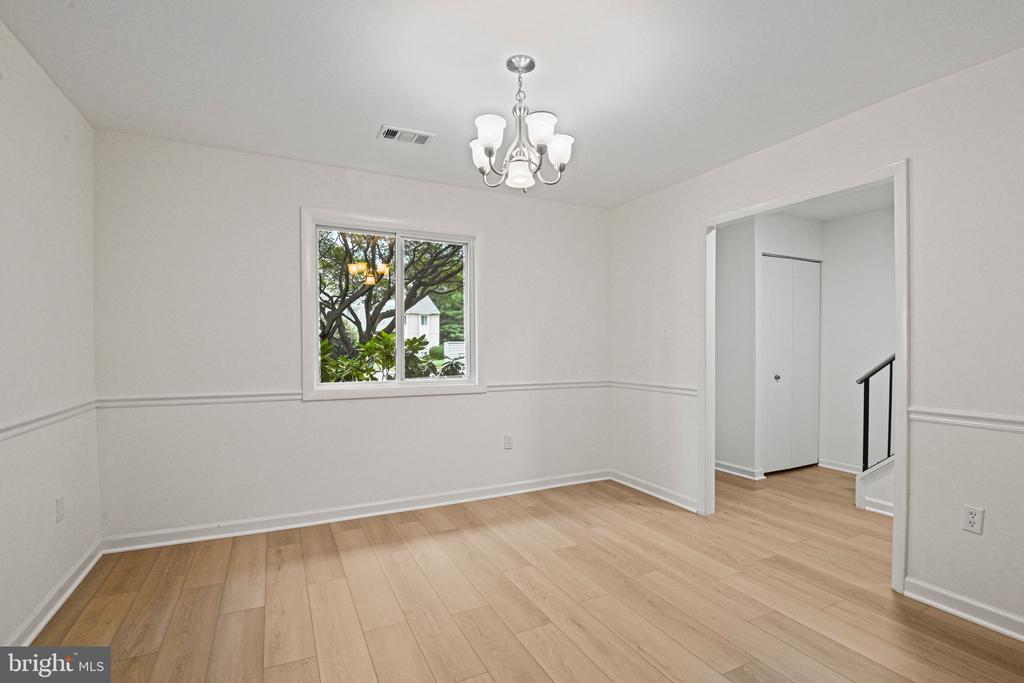 1005 SABER LANE
