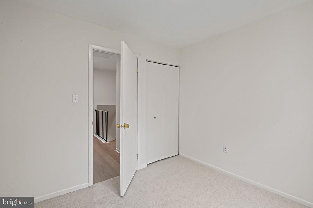 1005 SABER LANE