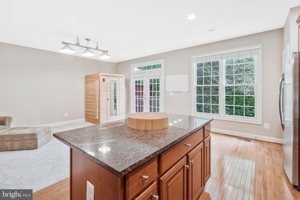 8313 DOCKRAY COURT