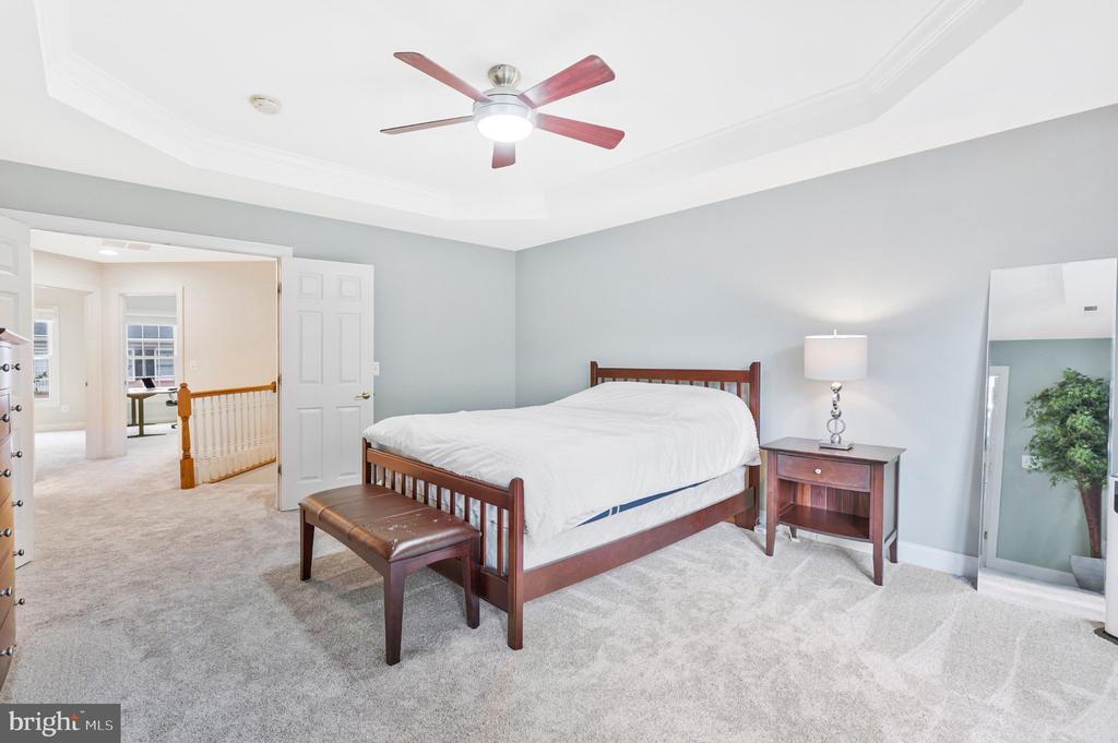 8313 DOCKRAY COURT