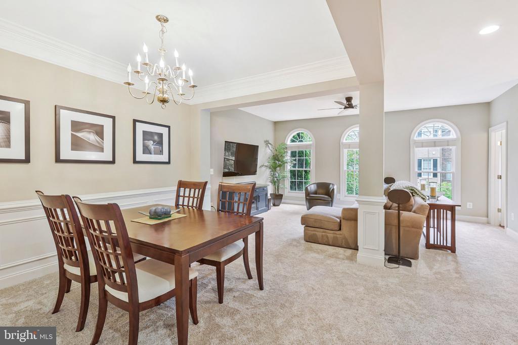 8313 DOCKRAY COURT