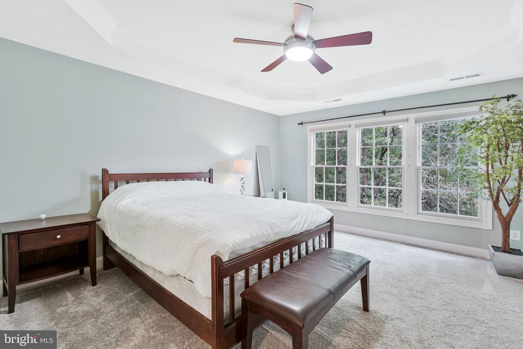 8313 DOCKRAY COURT