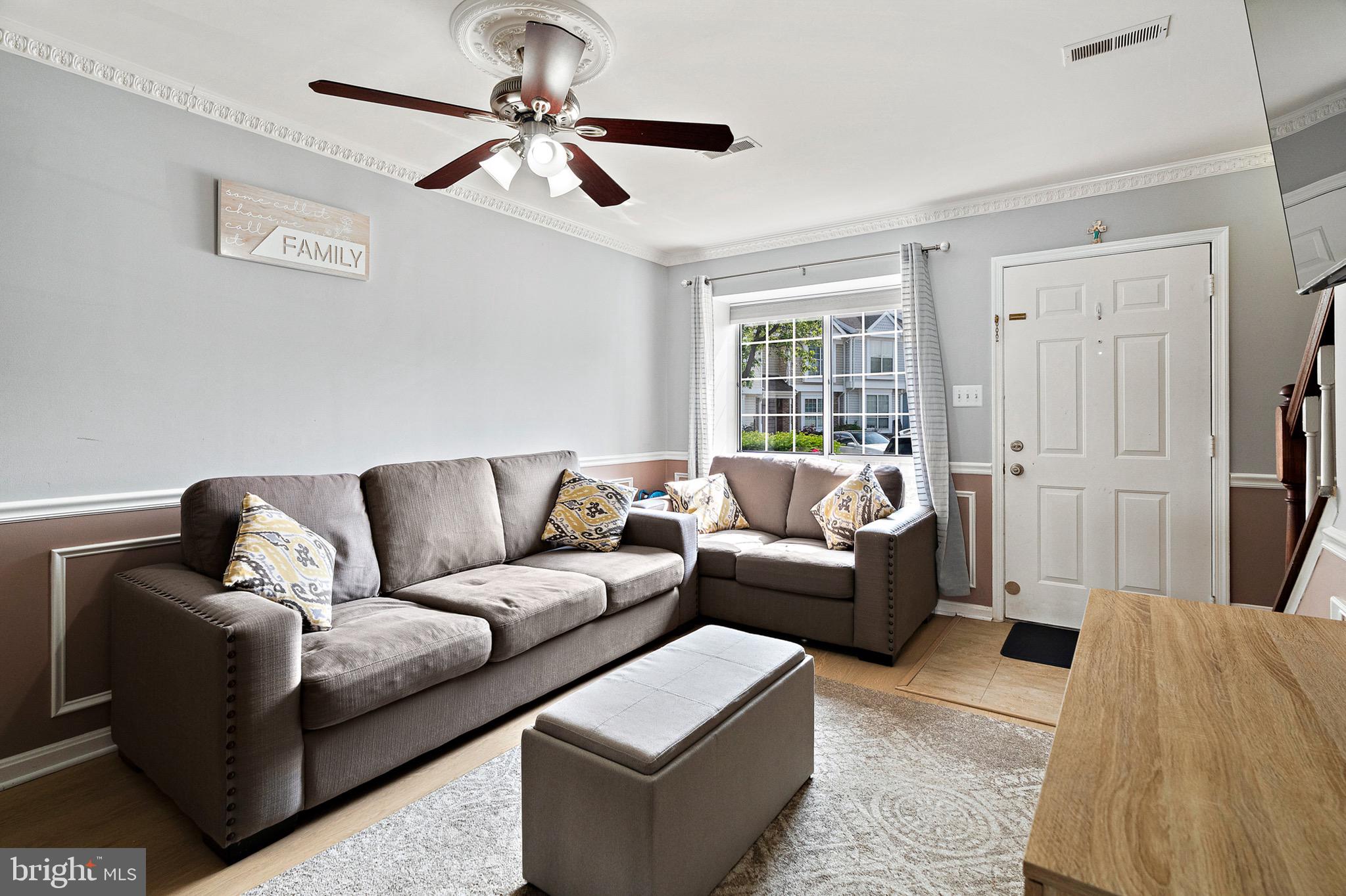 116 Saint Charles Sq