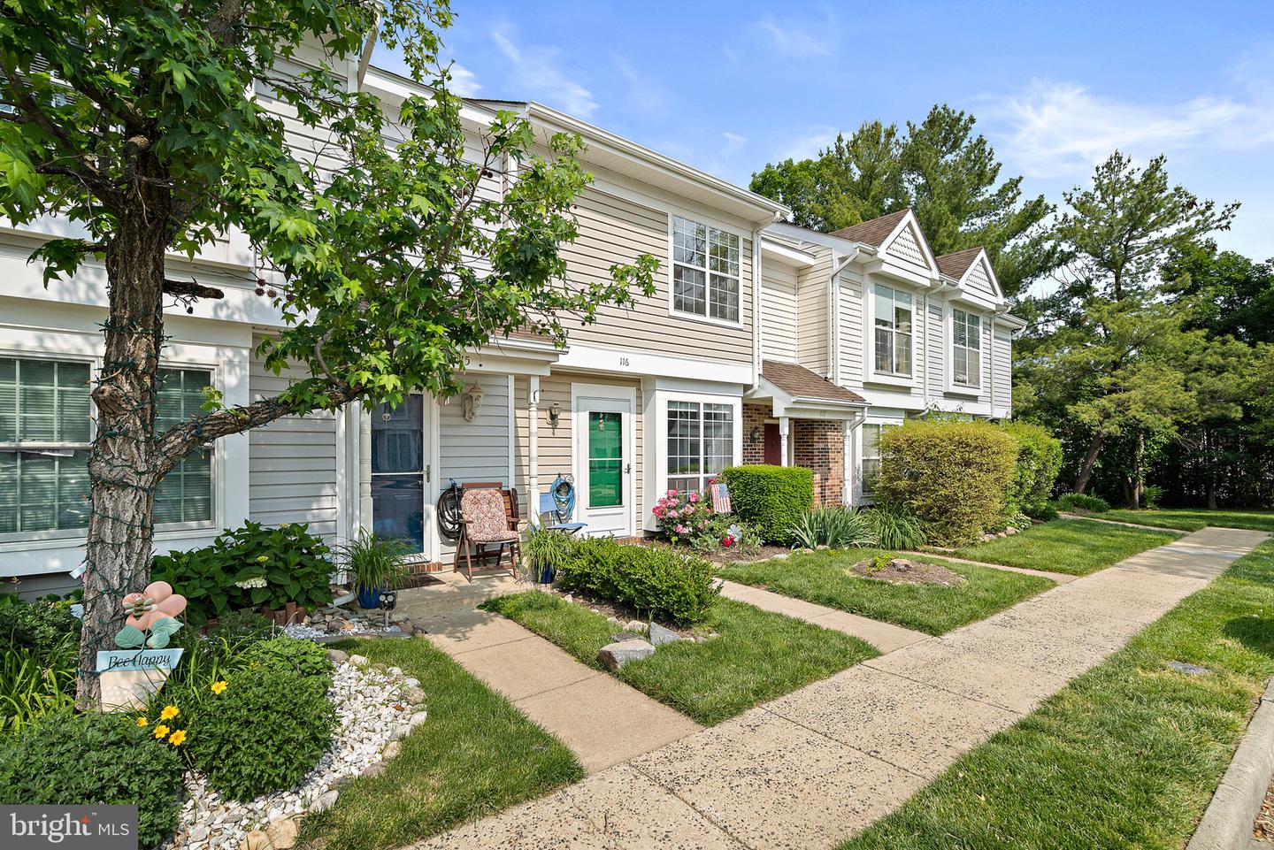 116 Saint Charles Sq