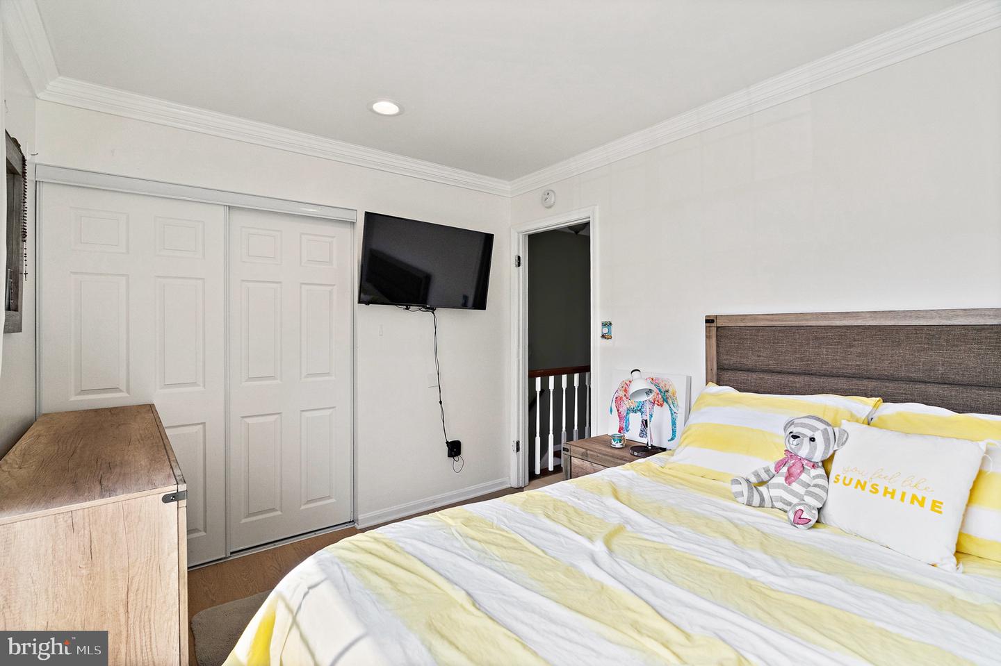 116 Saint Charles Sq