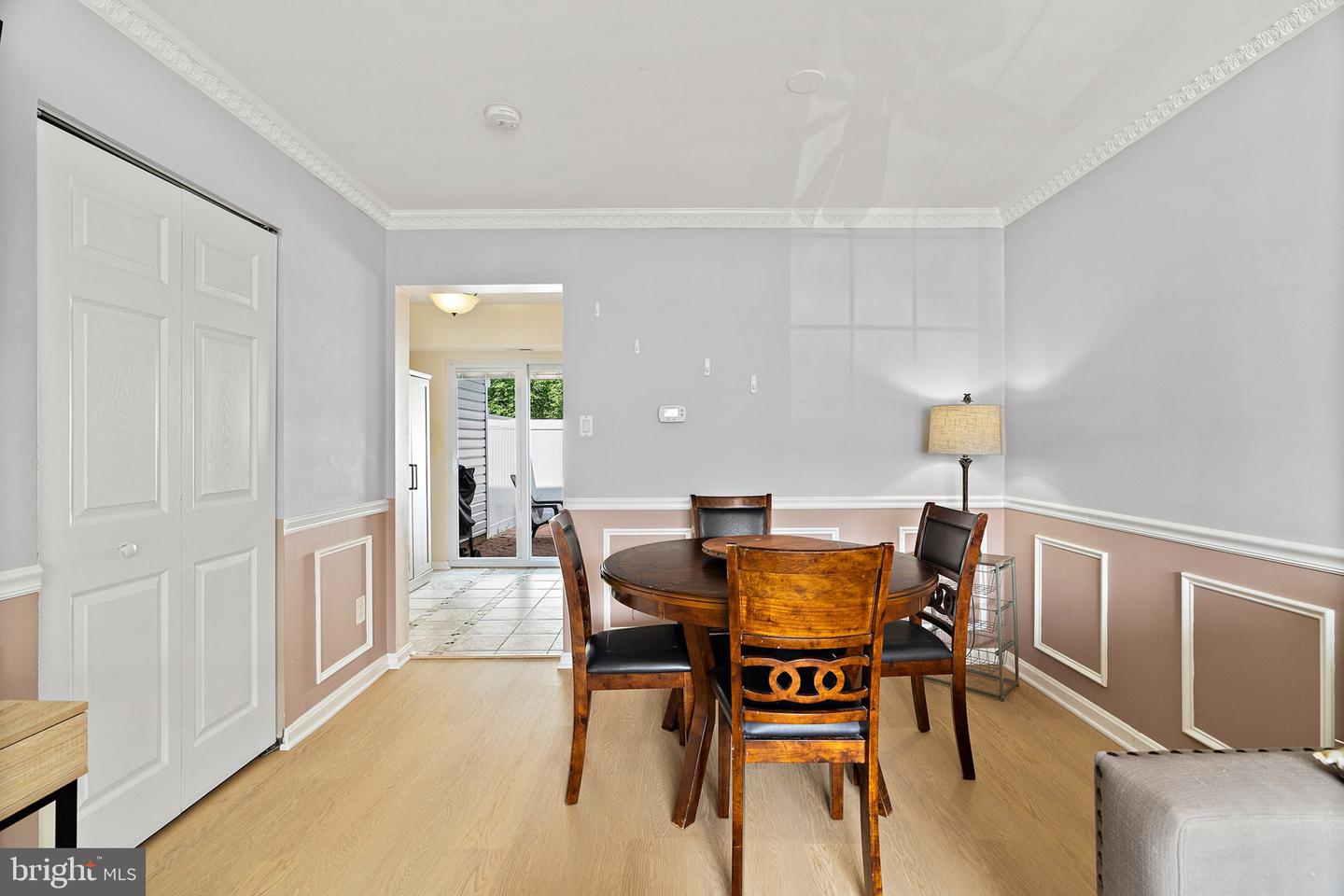 116 Saint Charles Sq