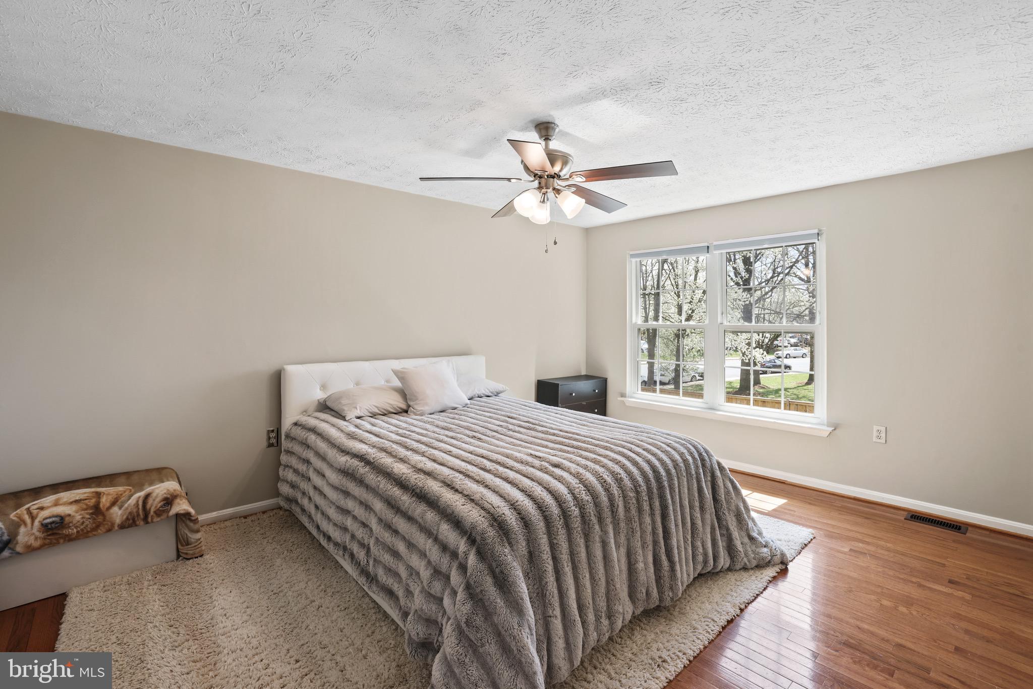 1003 Nelson Ct NE