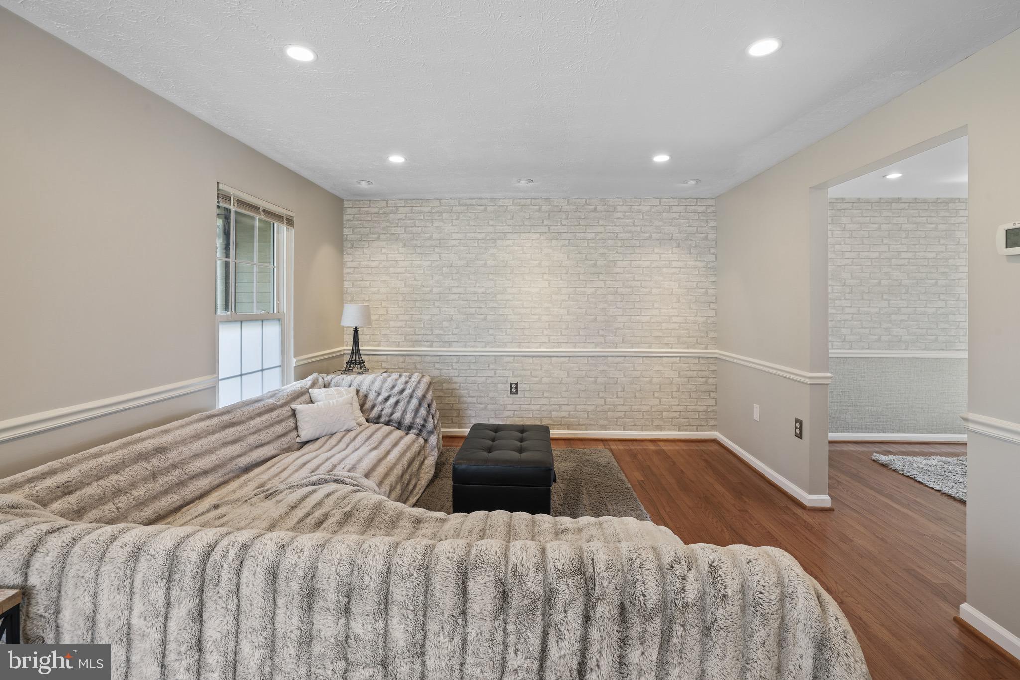 1003 Nelson Ct NE