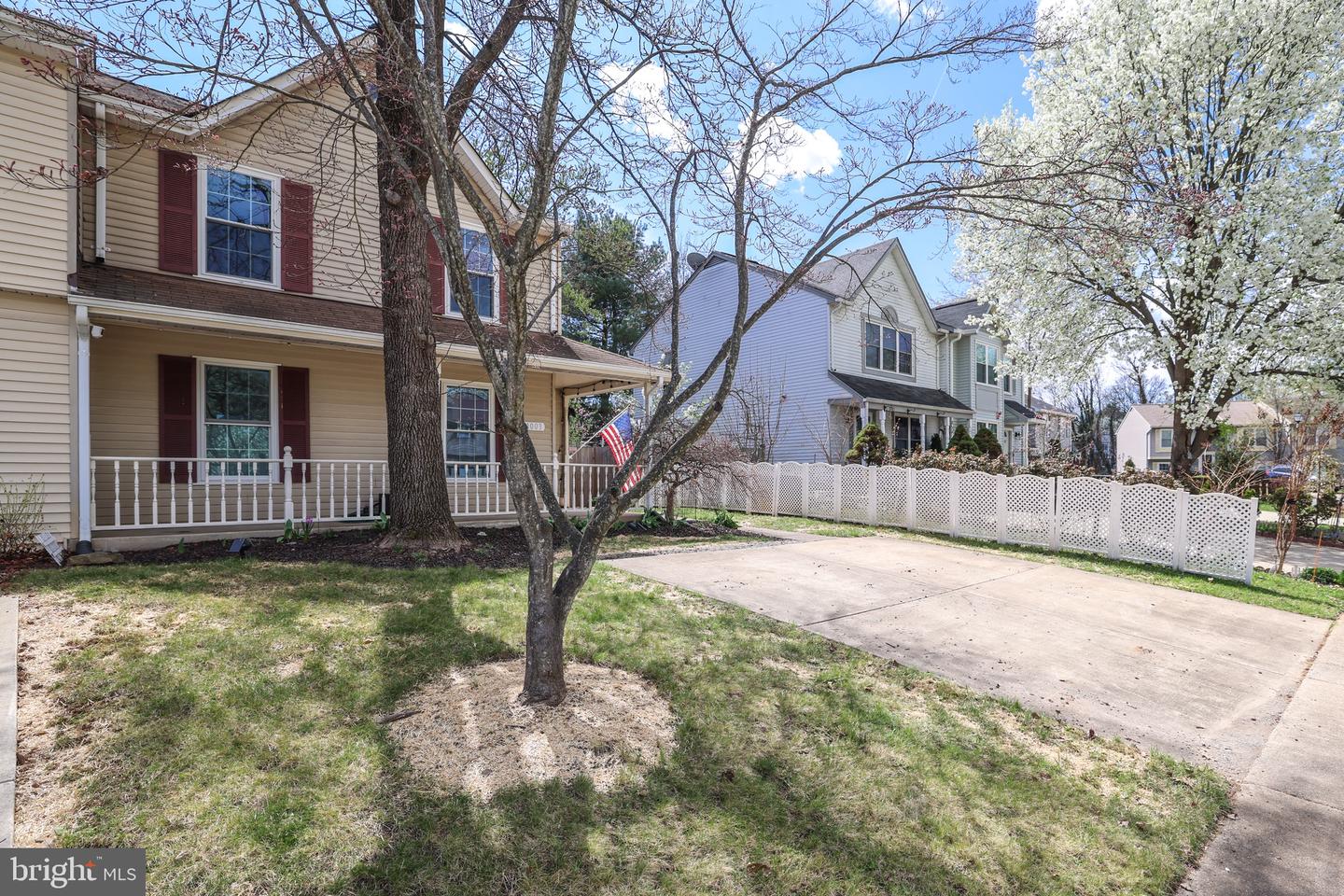 1003 Nelson Ct NE