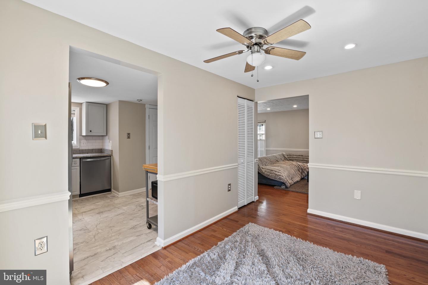 1003 Nelson Ct NE