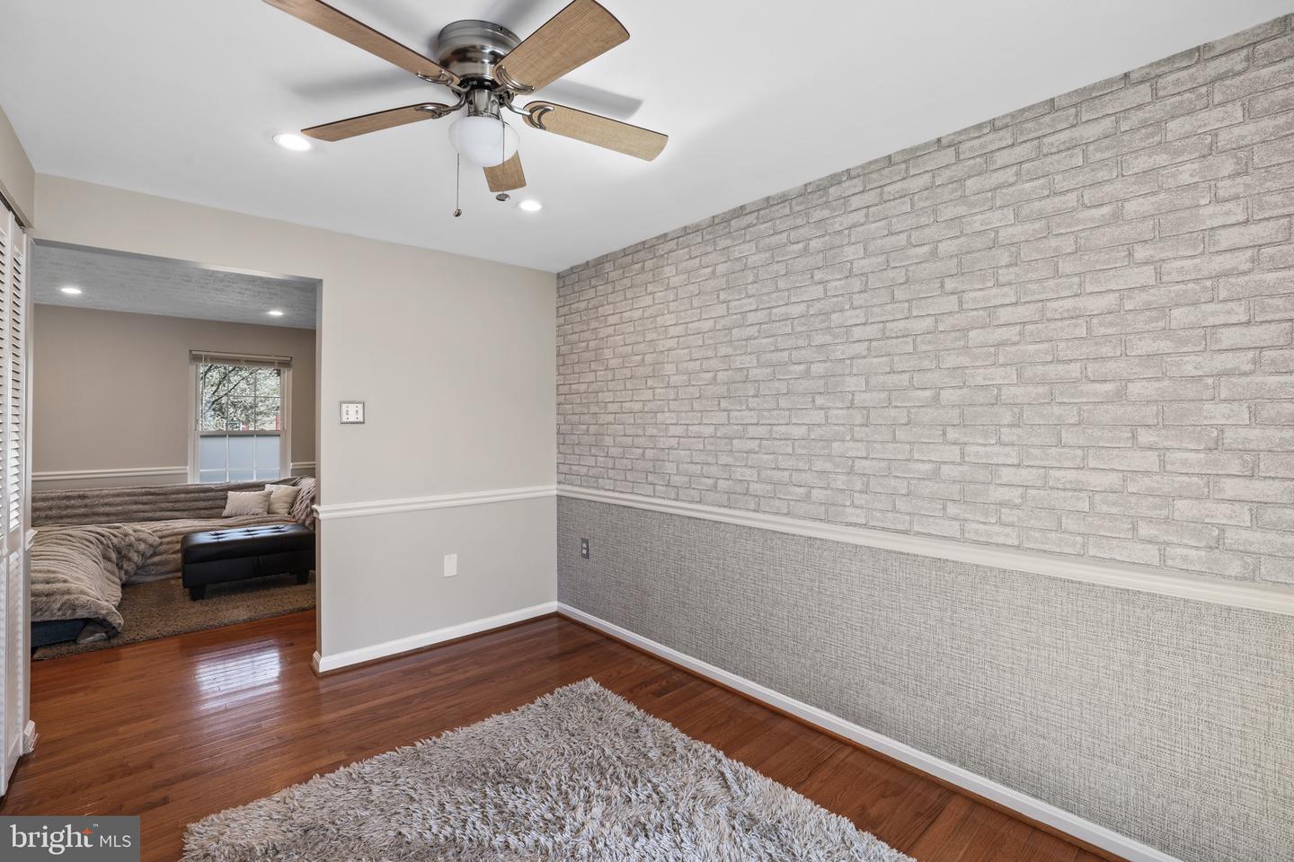 1003 Nelson Ct NE