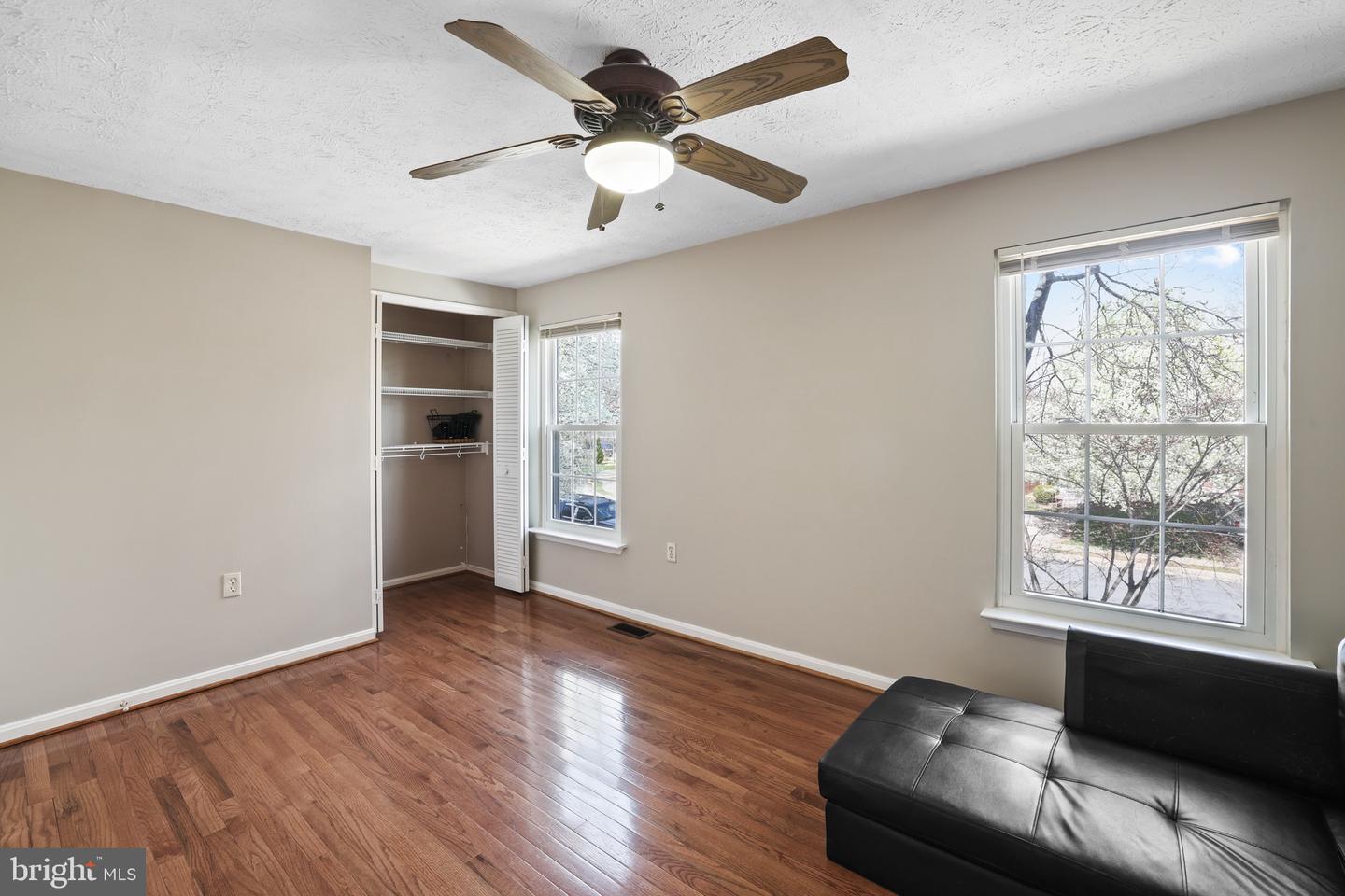 1003 Nelson Ct NE