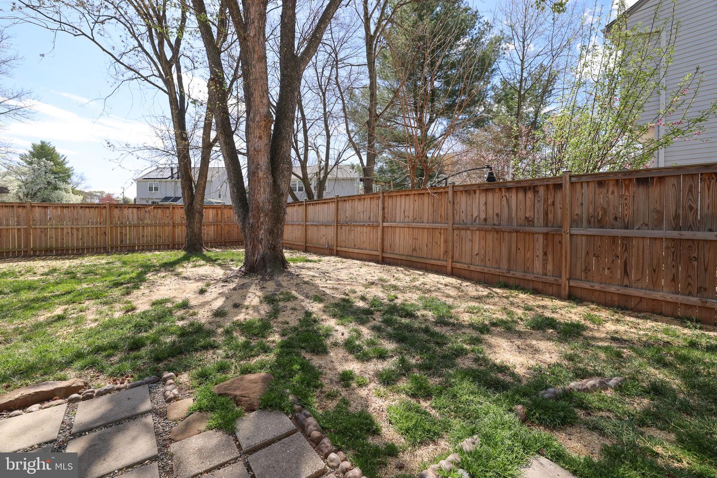 1003 Nelson Ct NE