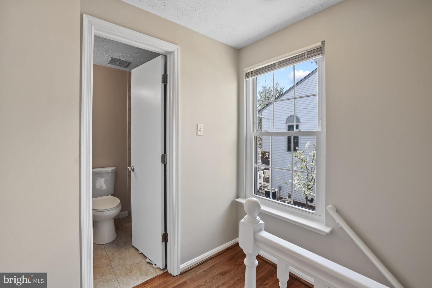 1003 Nelson Ct NE