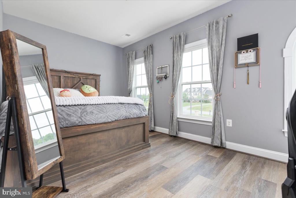 39571 Charles Henry Pl