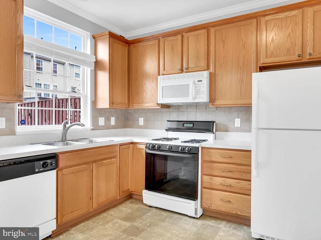 44480 WATERTOWN TERRACE