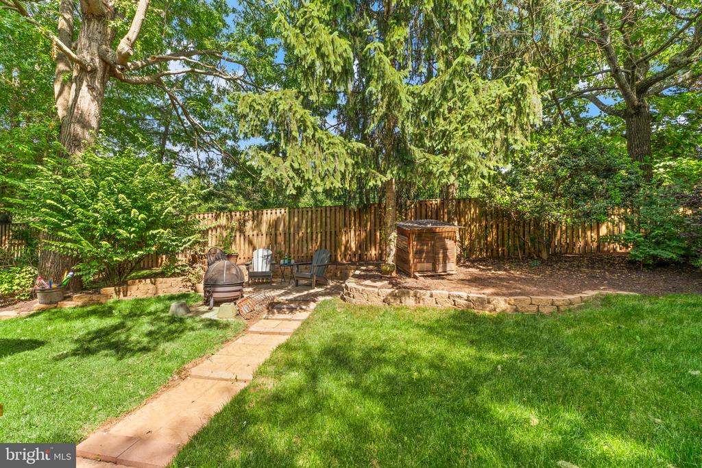 21244 BULLRUSH PLACE