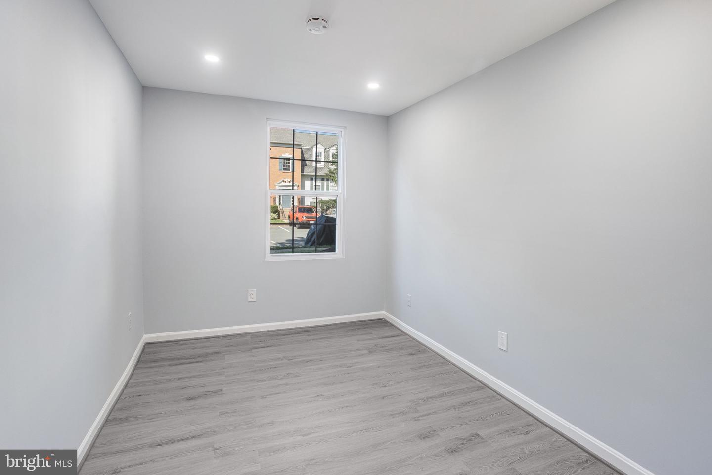 9370 Caspian Way #101