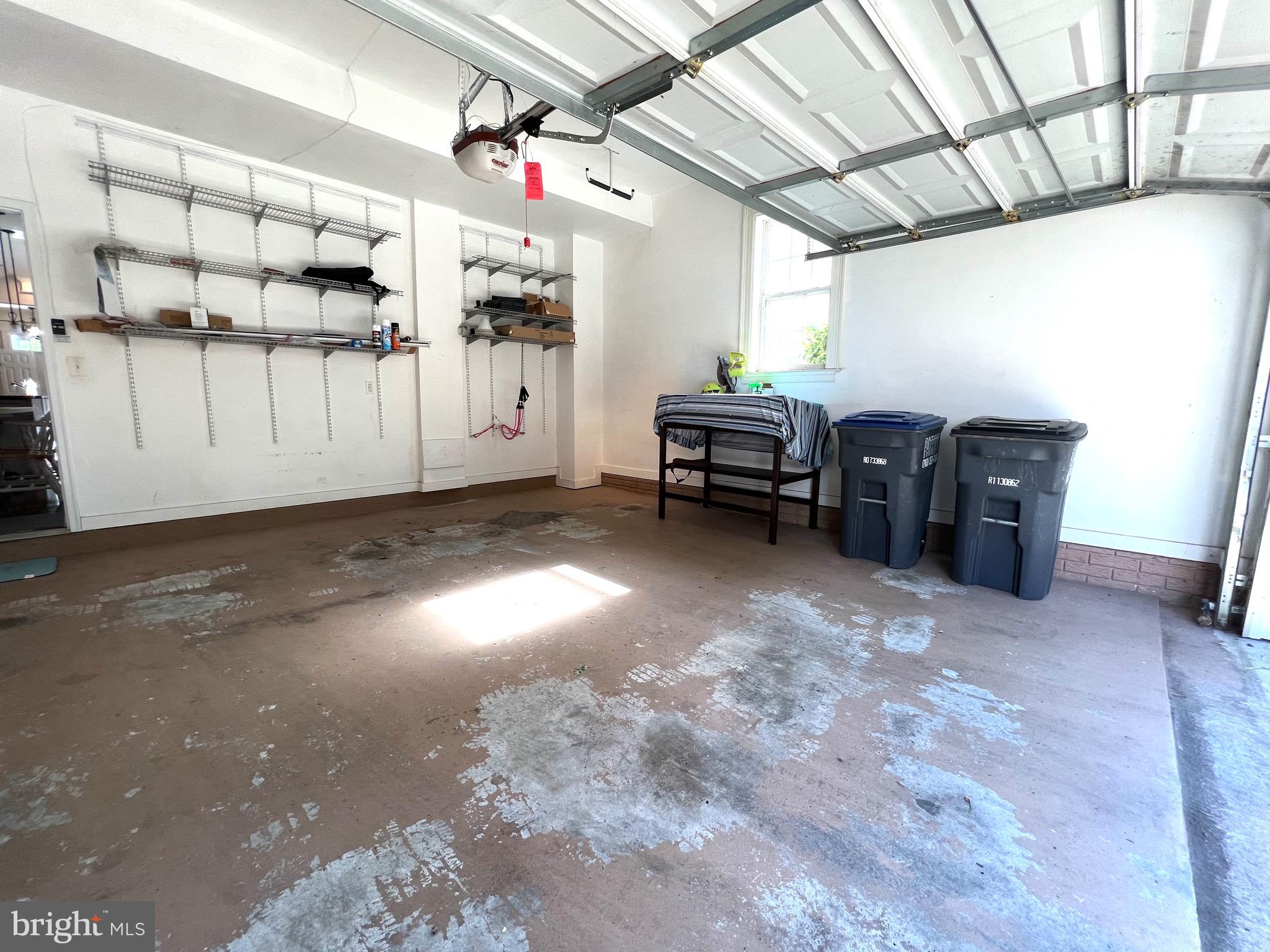13704 Pinnacle St