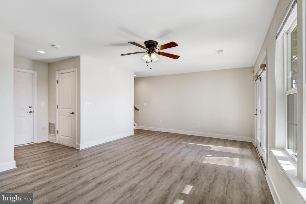 13845 LITESPEED WAY