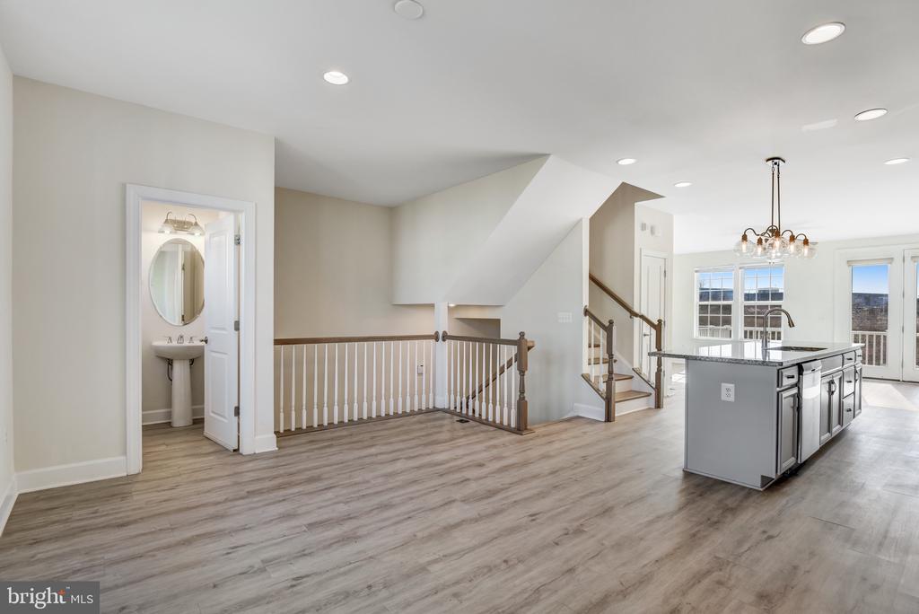 13845 LITESPEED WAY
