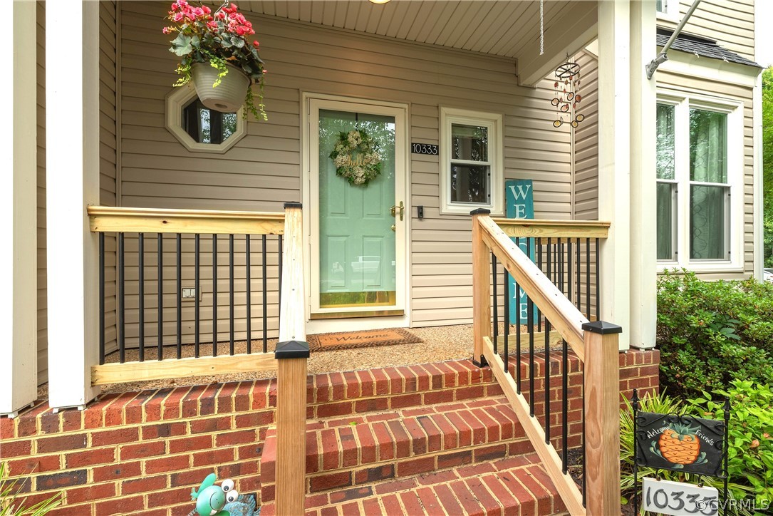 10333 Rose Garden Path