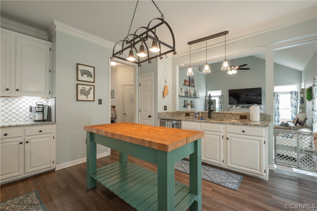 10333 Rose Garden Path