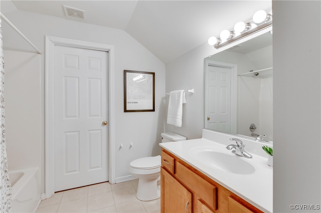 7812 Hampton Manor Ct