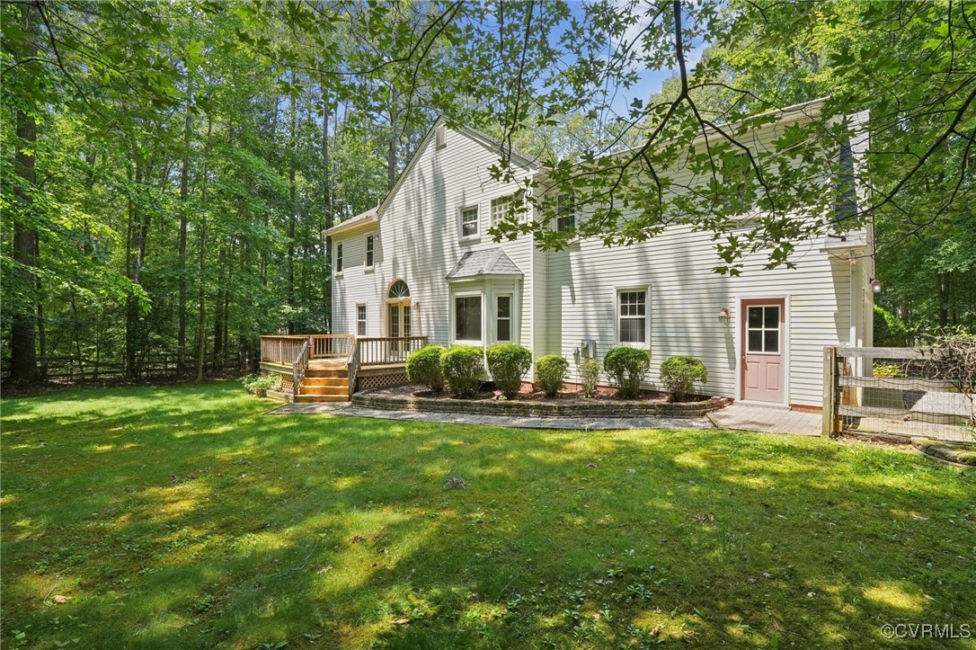 3415 Sherwood Bluff Way