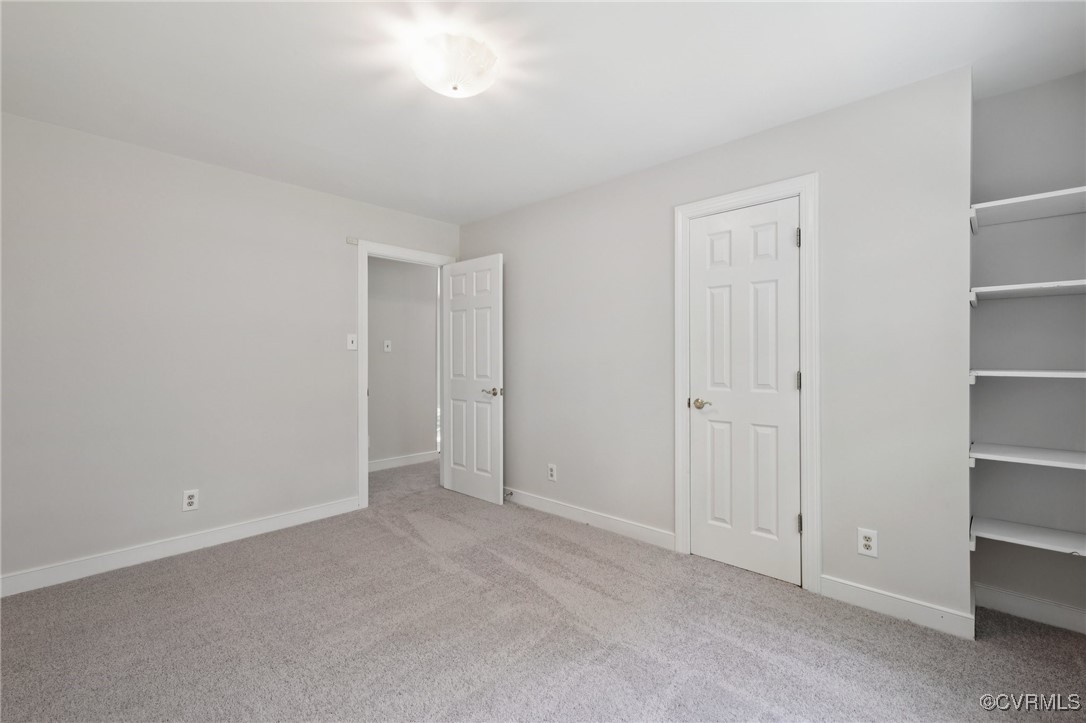 3415 Sherwood Bluff Way