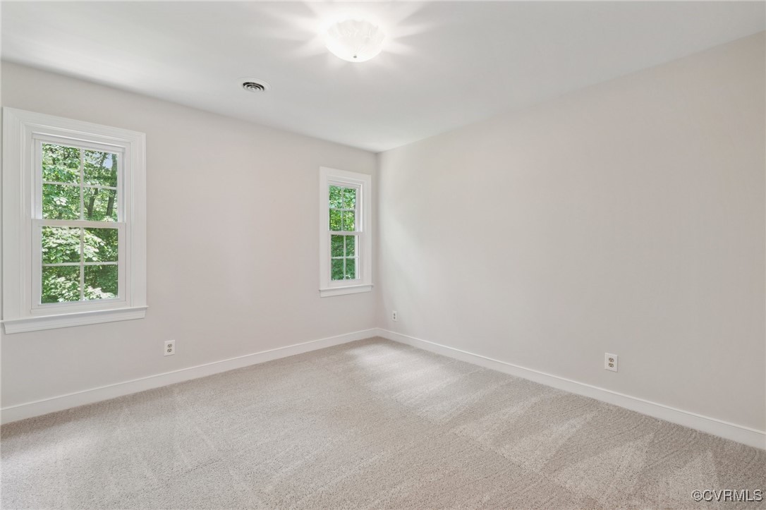 3415 Sherwood Bluff Way