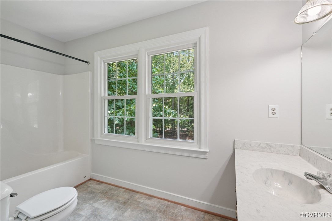 3415 Sherwood Bluff Way