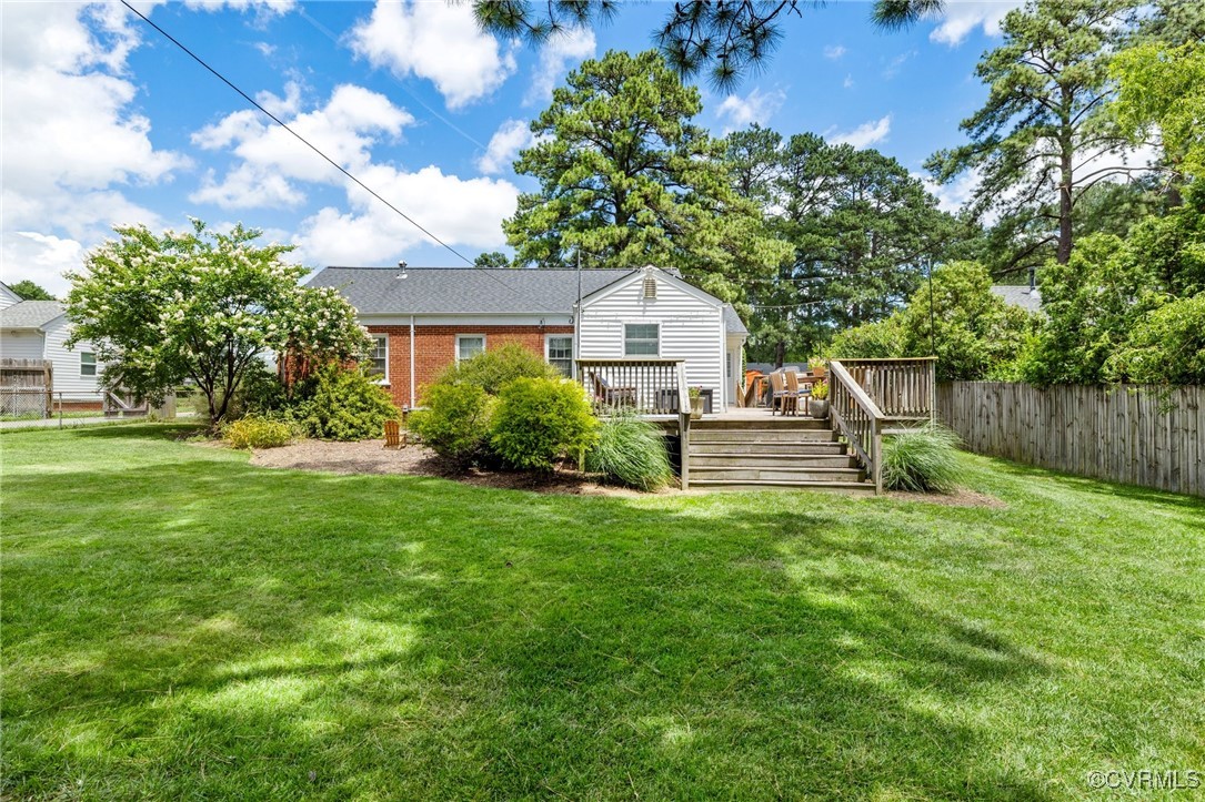 8529 Spalding Dr