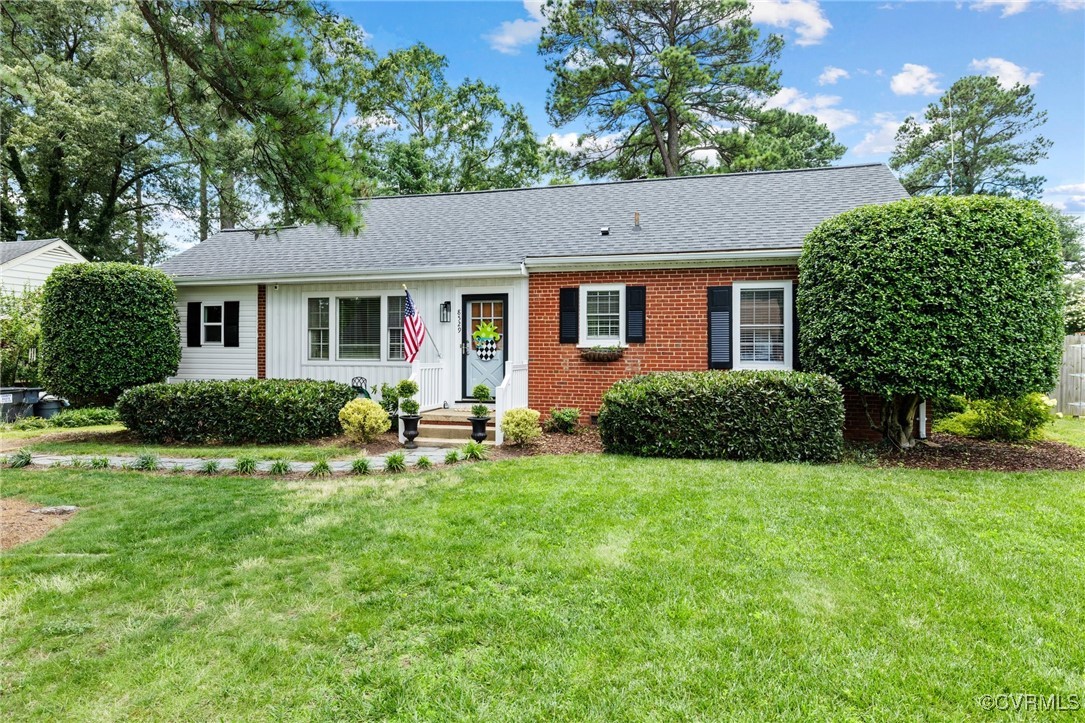 8529 Spalding Dr