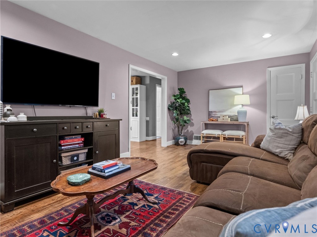 3342 Scottview Dr