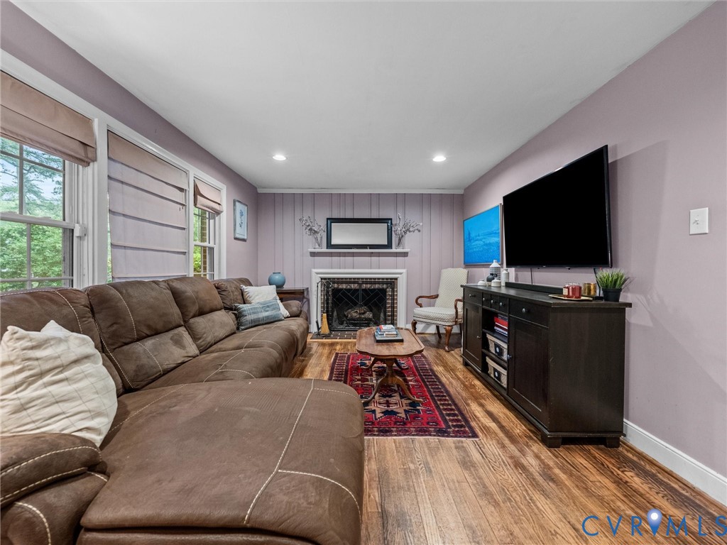 3342 Scottview Dr