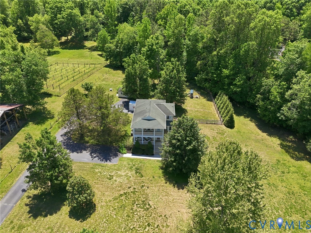 8136 Warriner Rd