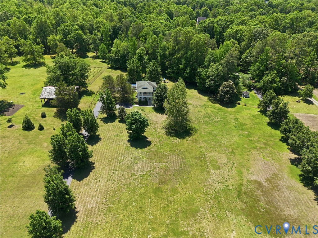 8136 Warriner Rd