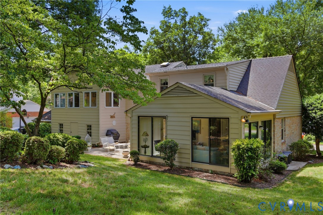 9408 Donora Dr
