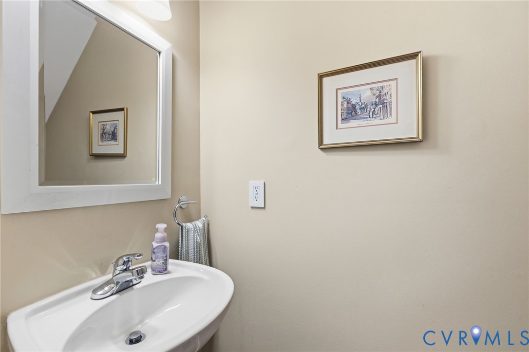 10169 Grand Oaks Dr